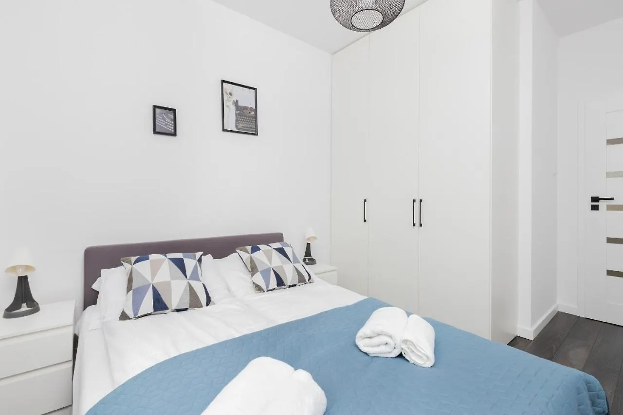 Deluxe Apartments Sucha Gdańsk by Renters 0*,  Polska